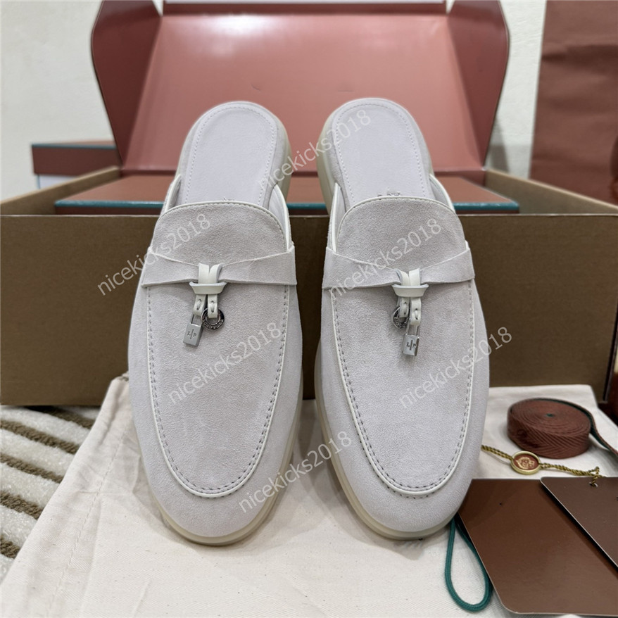 Mens Womens Slippers Summer Walk Charms Loafers Luxury Designs Slipper Slip On Mules Sandals Men Baby Blue Top Quality Slides Scuffs Scarpette da donna Pantoufles