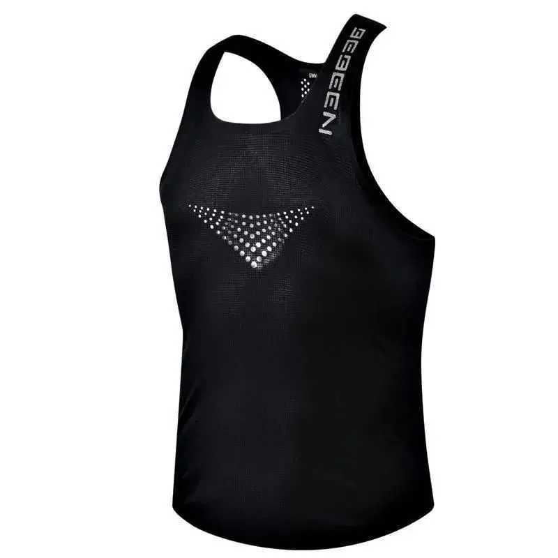 Mens Vest Mesh Breathable Quick Dry Outdoor Sports Sleeveless Top Lightweight Slim Fit Tank Top MenS Fashion 2024 Summer NewT250318
