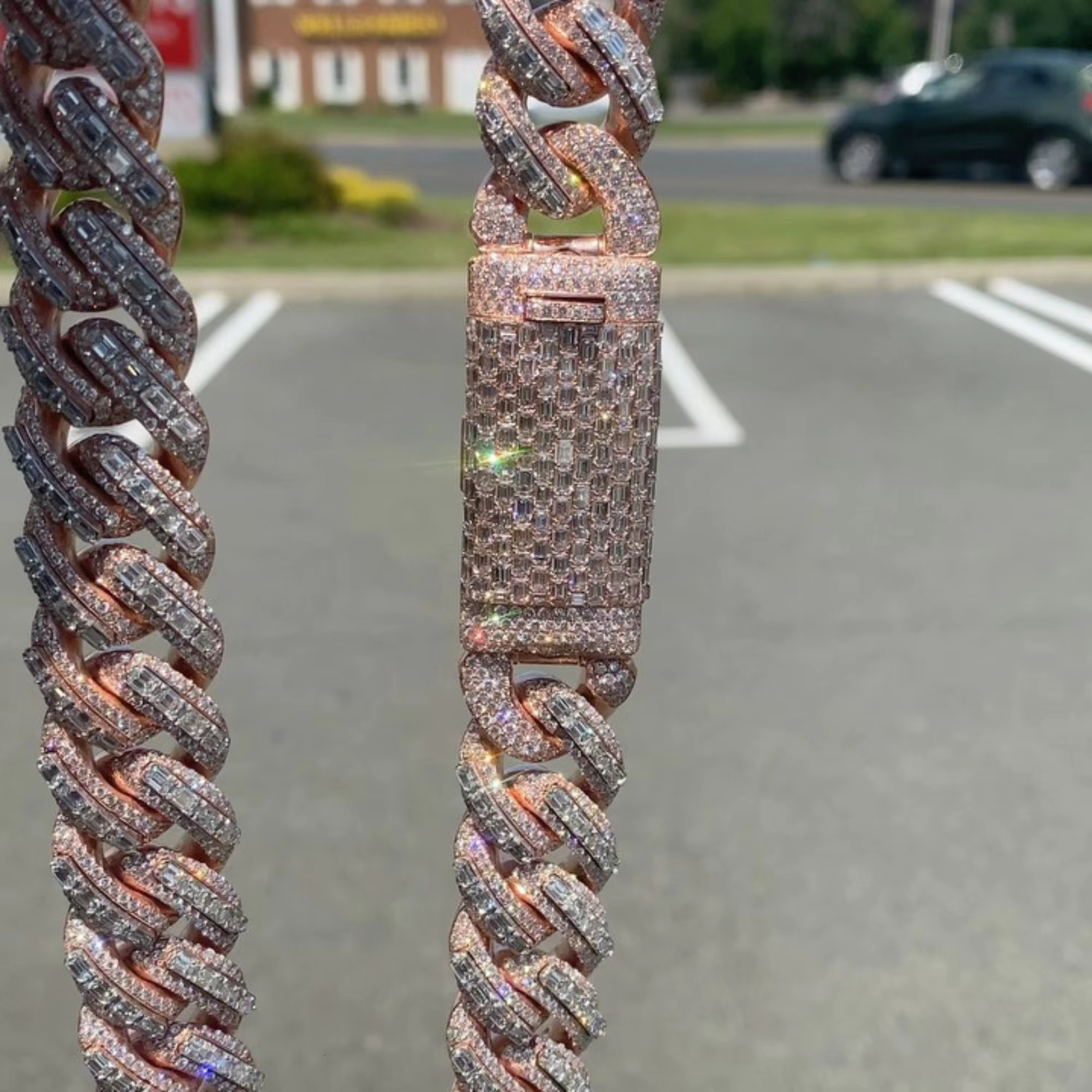 High Quality Customized 20 mm Cuban Link Moissanite Diamond Chain 925 Sterling Silver Rose Gold Diamond Chain