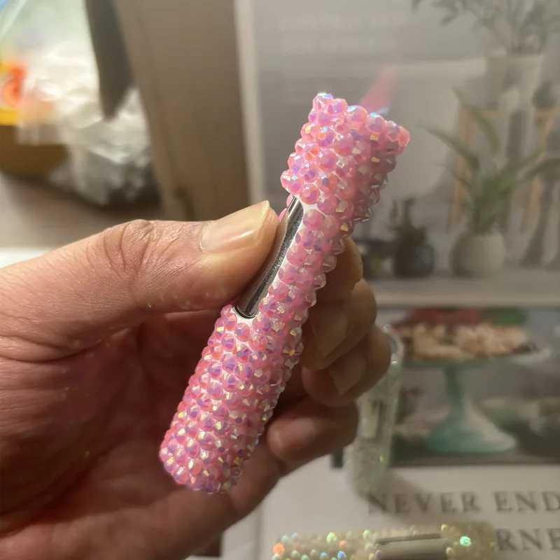 Exquisite Rhinestone Lighters Butane Torch Lighters Windproof Pink Straight Flame Lighters Ladies Smoking AccessoriesC250307