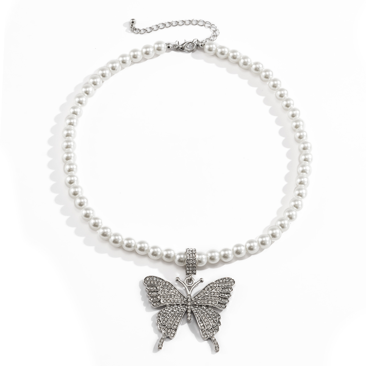Exaggerated personality diamond studded butterfly necklace fashionable street style sparkling diamond collarbone chain item
