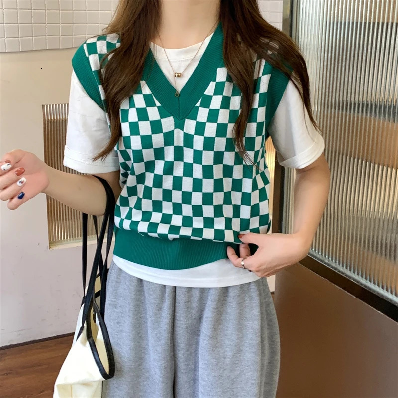Women Knitted Plaid Sweater Vest Sleeveless Loose VNeck Knitwear Vintage Fall Winter Tank Top Pullover 250227Z