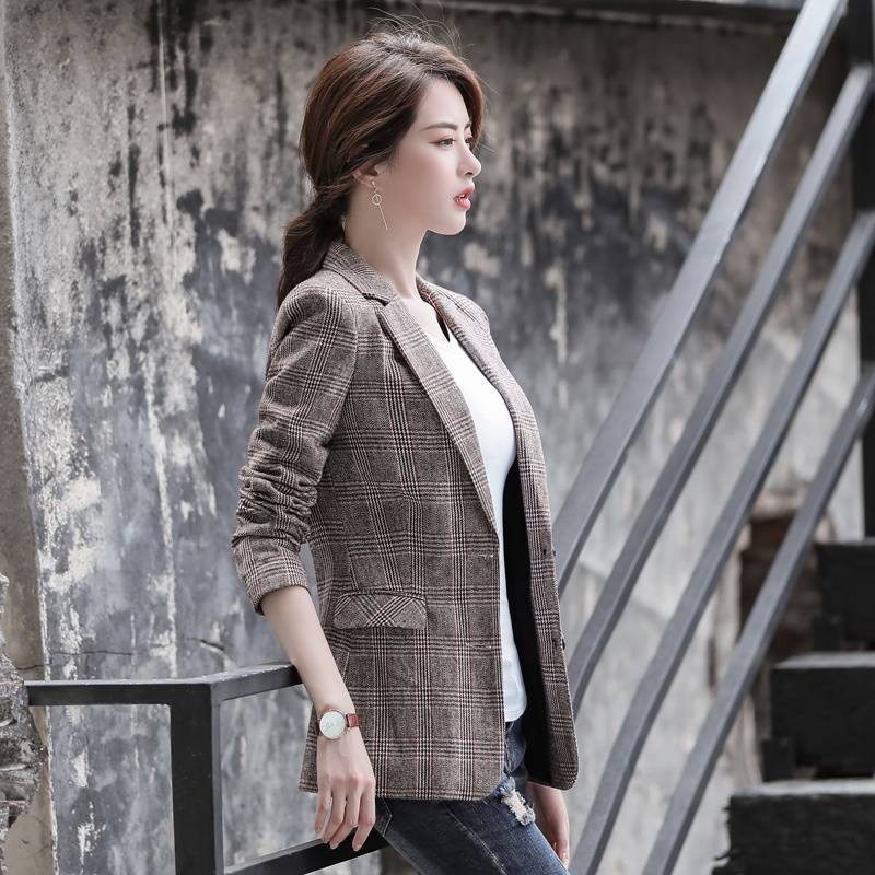 X36Stylish Plaid Blazer for Ladies - Elegant Fit for College & Streetwear Trends