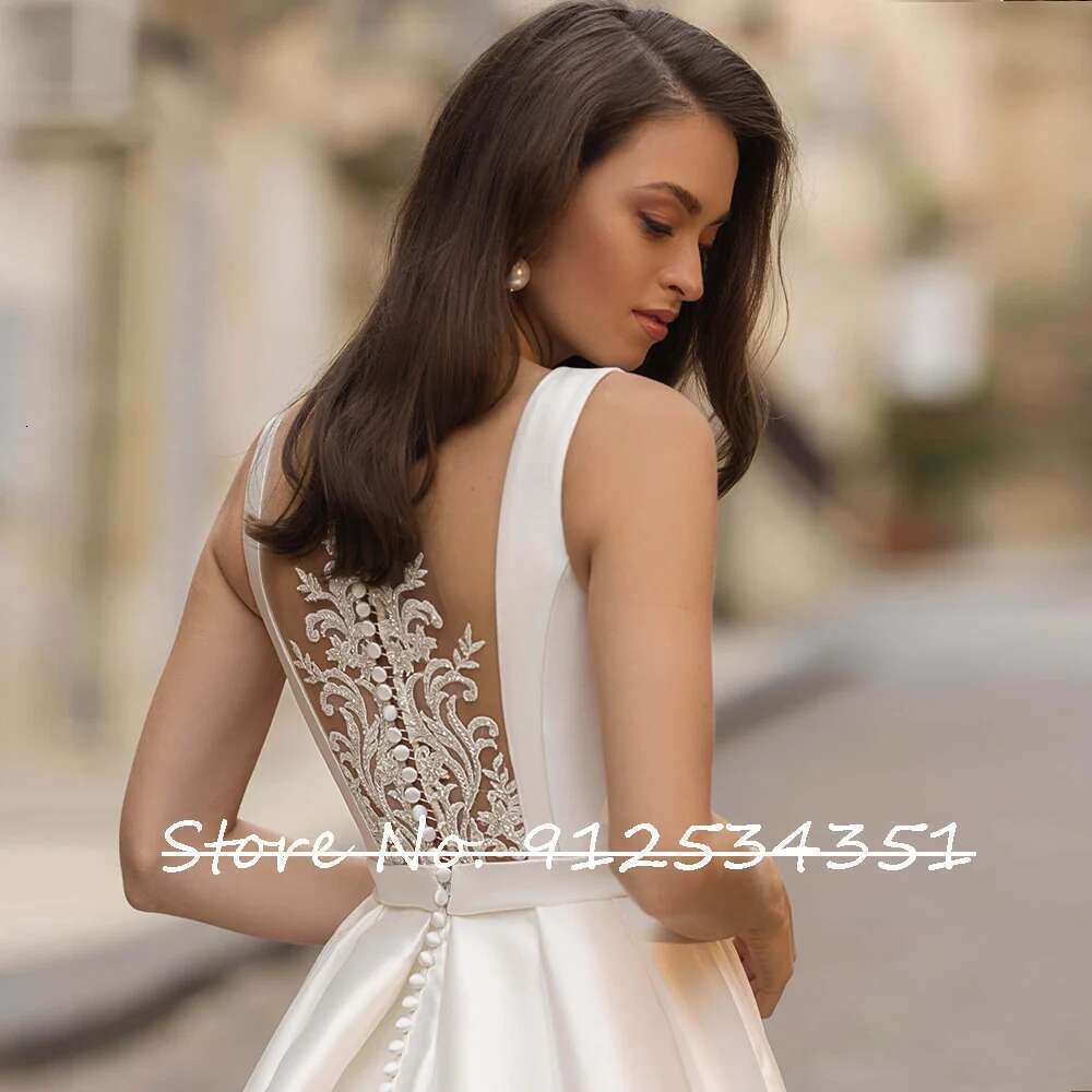 Off Shoulder Bridal Satin Wedding Dress Lace Appliques Classic Mariee Robe Illusion Back Hochzeitskleid