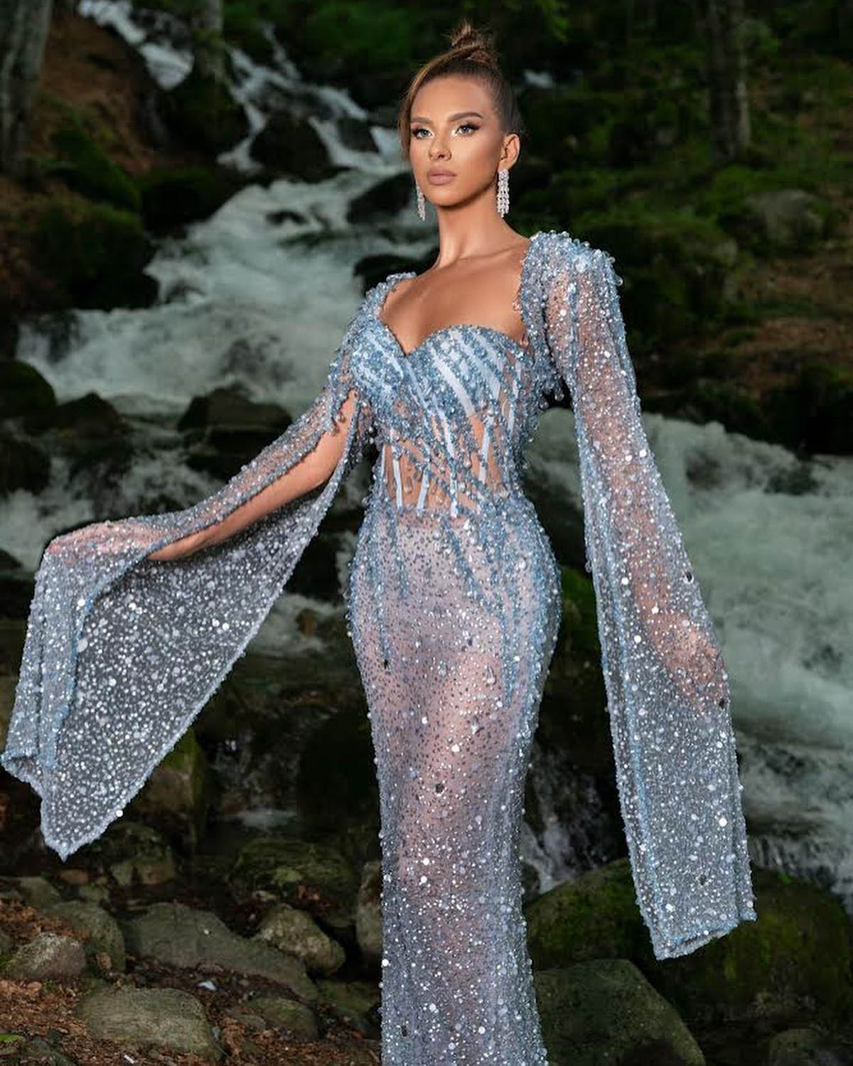 Sexy Evening Dresses For Women Sweetheart Neck Long Sleeves See Through Gown Crystal Sequins or Length Party Customized Dress
