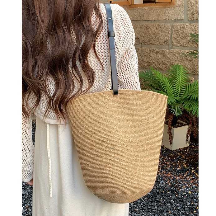 Straw Woven Bag, Summer Niche Designer Style, Bucket Bag, Sloping Back, Single Shoulder, Hand-held Ins Beach Bag, Ladies' 250315