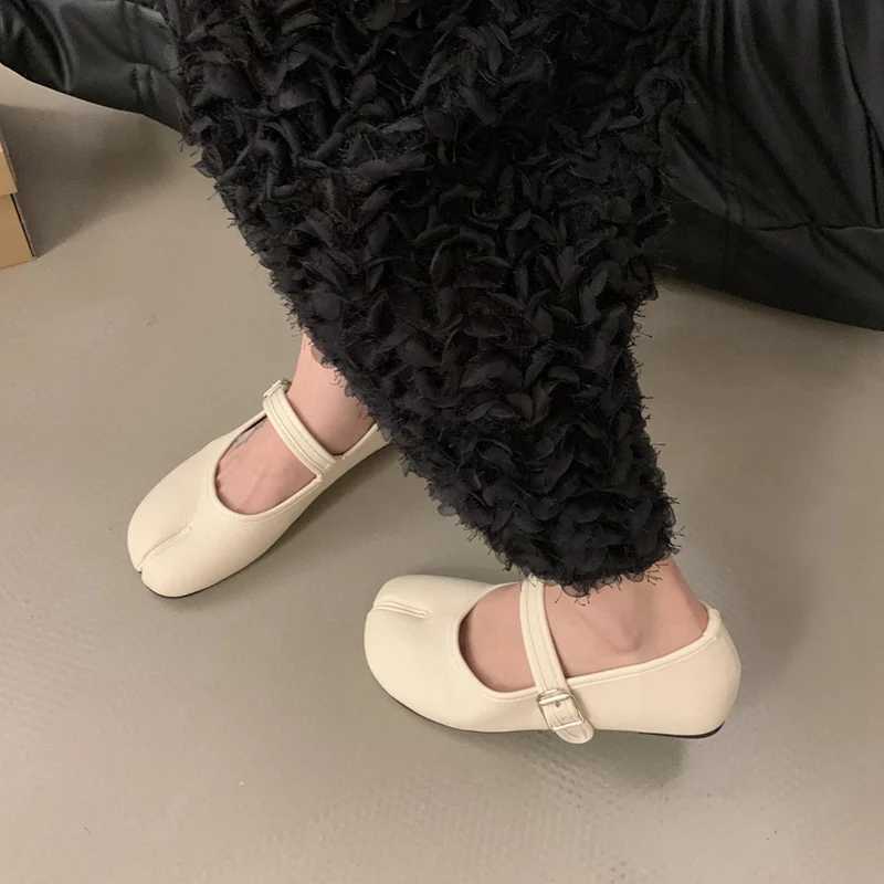 Fi Tabi Ninja Shoes Wen Flats Ballet Split Ballet Womens Round High Heels Felt Fem Moccasin Brand MUJI Y250307