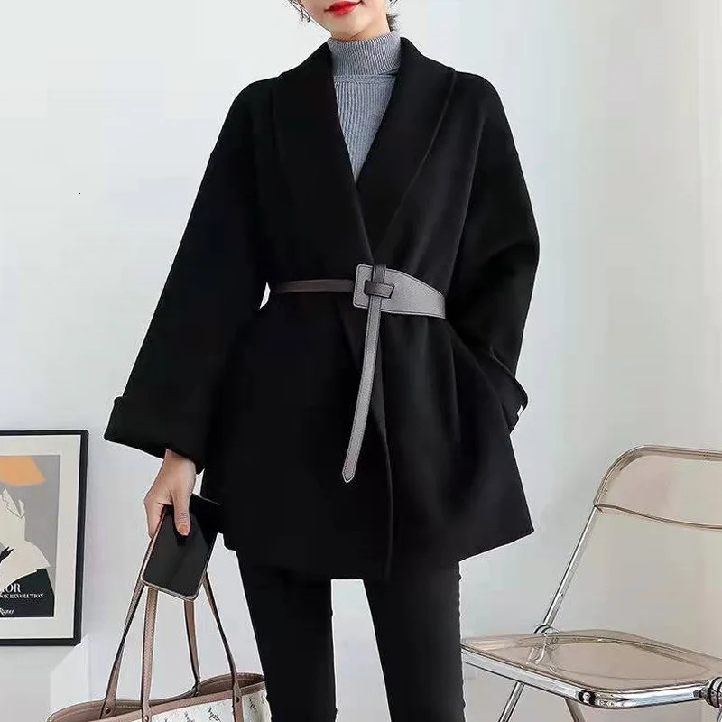 2024 Autumn Mid Long Woollen Coats and Blends Black Elegant with Belt Tweed Jacket Loose Womens Winter Coat in Outerwears 250225