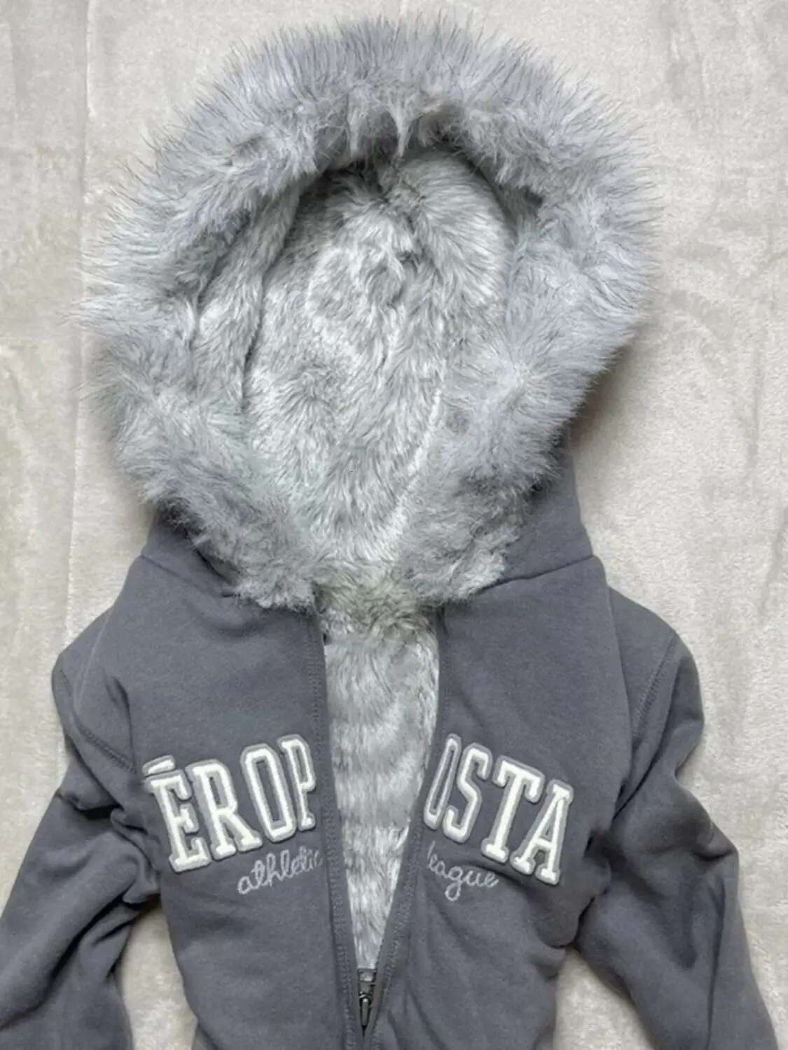 American Original Gray Veet Thickened Hooded Sweatshirt For Women Retro Slim Hottie Design Warm Zipper Jacket