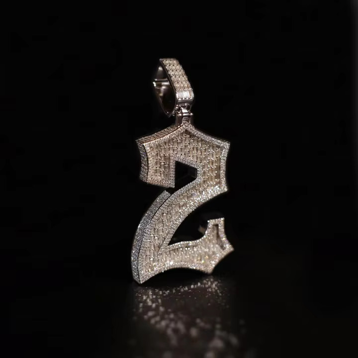 Custom Moissanite Pendant Necklace VVS Diamond Mossanite Letter Moissanite Pendant With Iced Out Chain in 10kt White Gold
