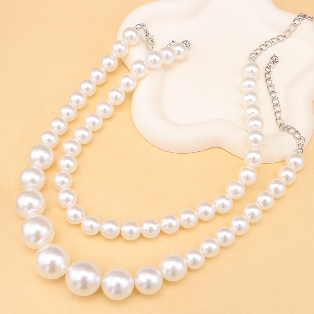 Hundreds of collarbone chain multi-layer beaded necklace female exaggerated large pearl temperament in Europe and the United States jewelry