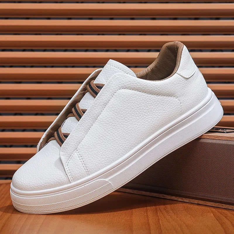fashionable mens board shoes small white shoes young students casual sports shoes 250306