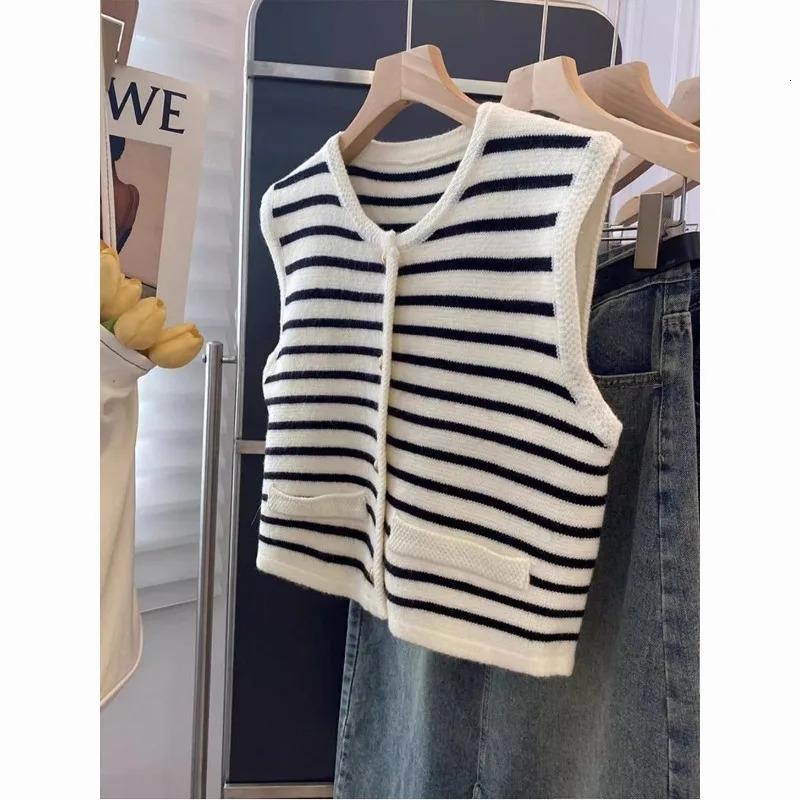 French Style Simple Striped Knitted Womens 2024 Autumn Retro Sweater Vest Chic Outer Wear Versatile Casual Top 250305