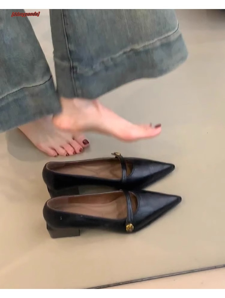Shallow mouth high heels, women's mountain camellias, one button thick single order shoes, pointed temperament, Mary Jane shoes #ddmypanda