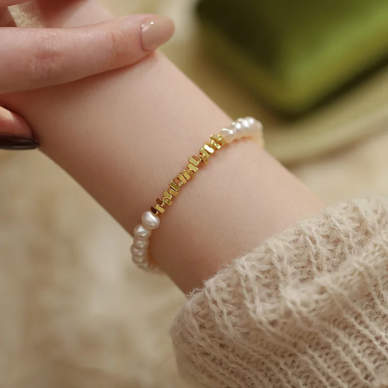 SUYU Fashion Freshwater Pearl Bracelet Elegant and Unique Womens Bracelet String Holiday Gift 250303
