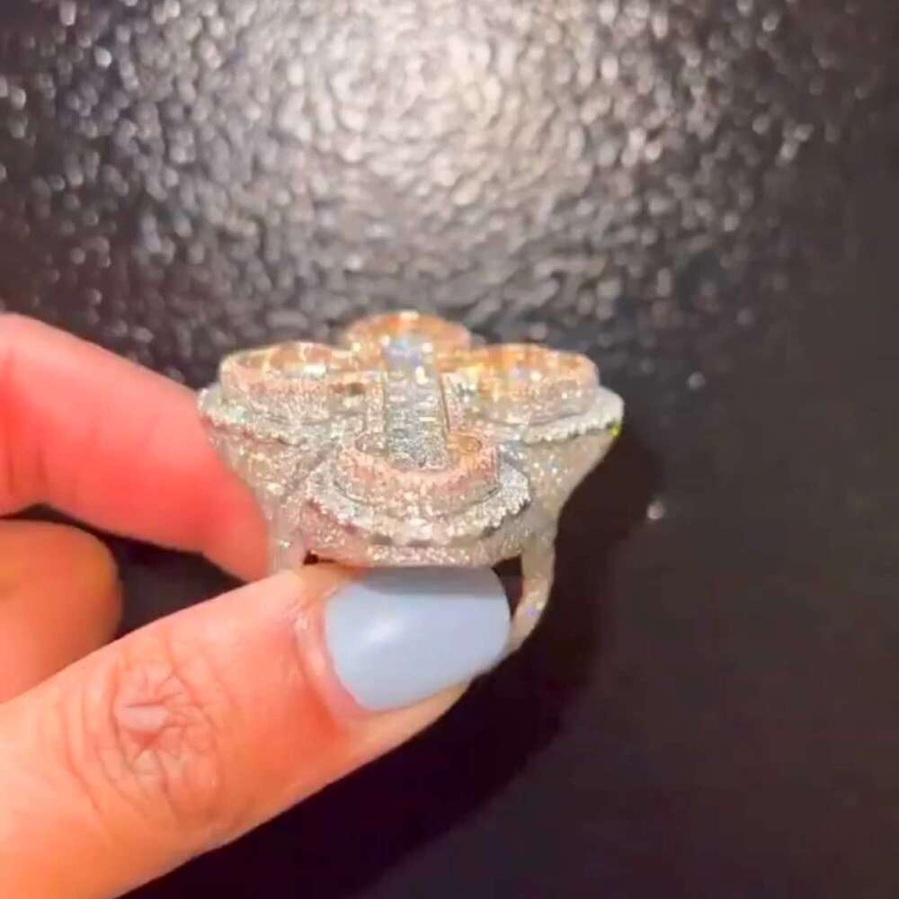 Pure Sier Boutique Jewelry Hip-Hop Cross Shaped Ring High-Quality Vvs Chilled Mens Moissanite Ring