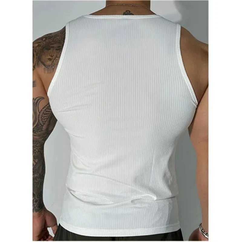 Spring Summer Fashion Tank Tops Man Solid Fit Round Neck Ropa Hombre Sleeveless Pullovers Tees Sport Hip Hop Y2K Mens ClothingT250318