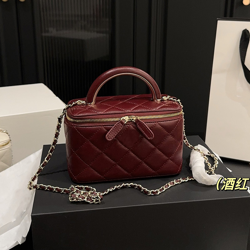 portable sheepskin leather metal top handle Makeup Bag mini Designer Vanity Bag Burgundy Womens Cross Body Handbag Shoulder bag with mirror