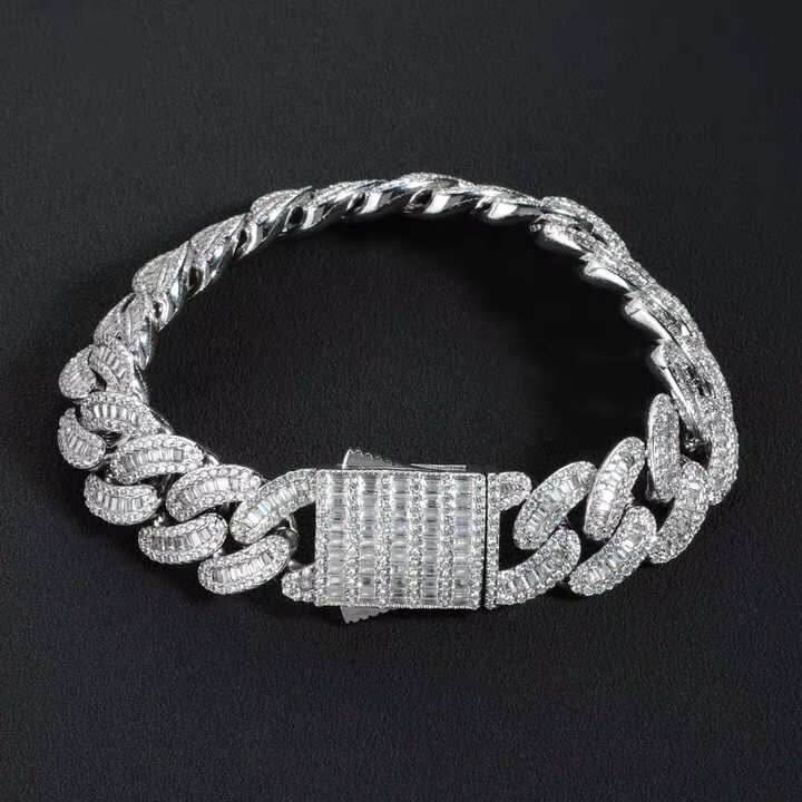 Custom 16mm18mm Vvs Moissanite Iced Out Dia Necklacegemstone Jewelry Cuban Chain