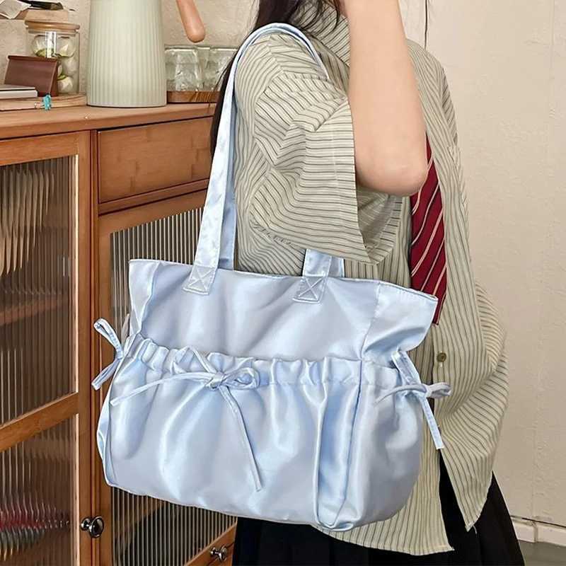 2024 Trendy Elegant Bow Women Handbag Shoulder Bag Large Capacity Pleated Fi Sweet Tote Bag Underarm Bag Daily Commuting Bag XJ250605