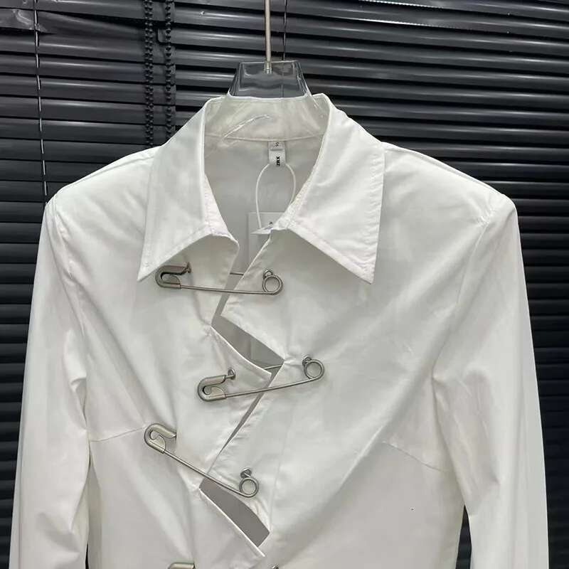 DEAT 2025 Spring New Items Fashionable Personalized Pin Design Solid Color Shirts For Women Lapel Long Sleeve Blouse 11A01502