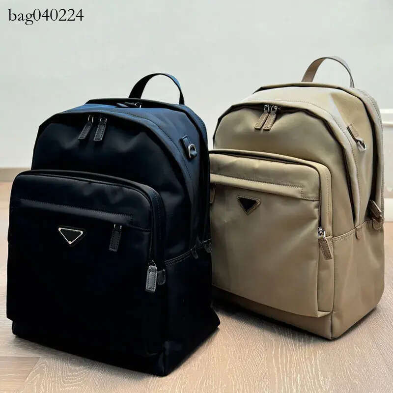 Classic Nylon Backpack Designer Mens Business Backpacks Large Capacity Womens Travel Bags Fashion Casual Schoolbag Portable Laptop Bag