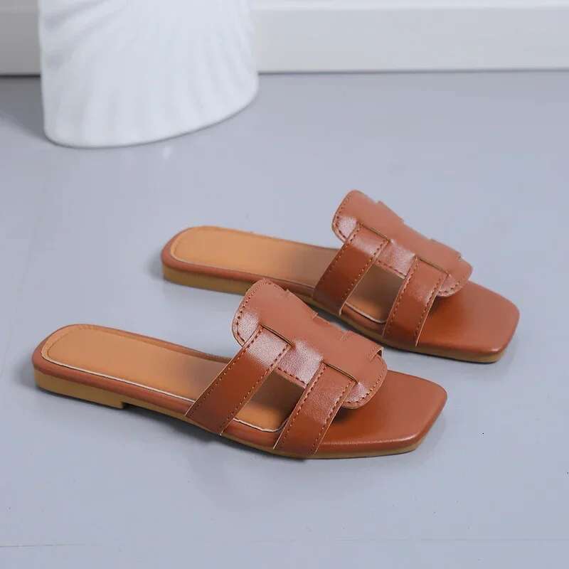 Summer 2025 New Women's Designer Sandals Slippers Roman Fashion Designer Free Shipping Flat Sandals Latex Soft Soled Shoes Women S Breathable Bea