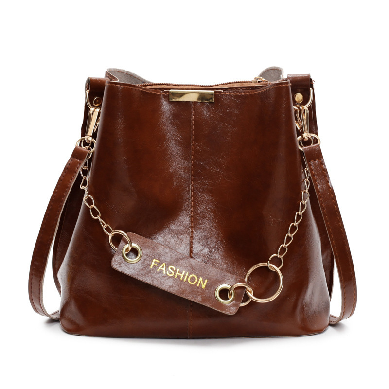Large Capacity Women s Crossbody Bag Fashion Designer Trendy Chain Bucket Bag 2025 New Wide Shoulder Strap Texture Single Shoulder High quality Versat