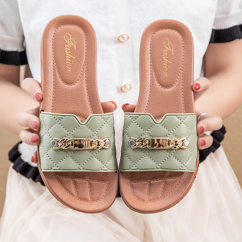 2025 Summer Designer Sandals Fashion Designer Free Shipping Soft Thick Bottom Flip Flops Anti Slip Multi Functional Outdoor Beach Wear One Piece Slipp