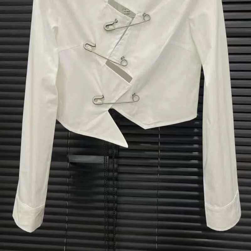 DEAT 2025 Spring New Items Fashionable Personalized Pin Design Solid Color Shirts For Women Lapel Long Sleeve Blouse 11A01502