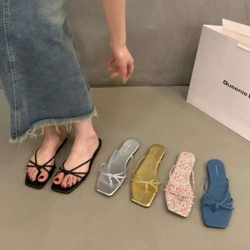 Summer 2025 Women's Flip Flops Gold Designer Sandals High Quality High Heels New Slippers Free Shipping Women's Anti Slip Open Toe Flat Shoe