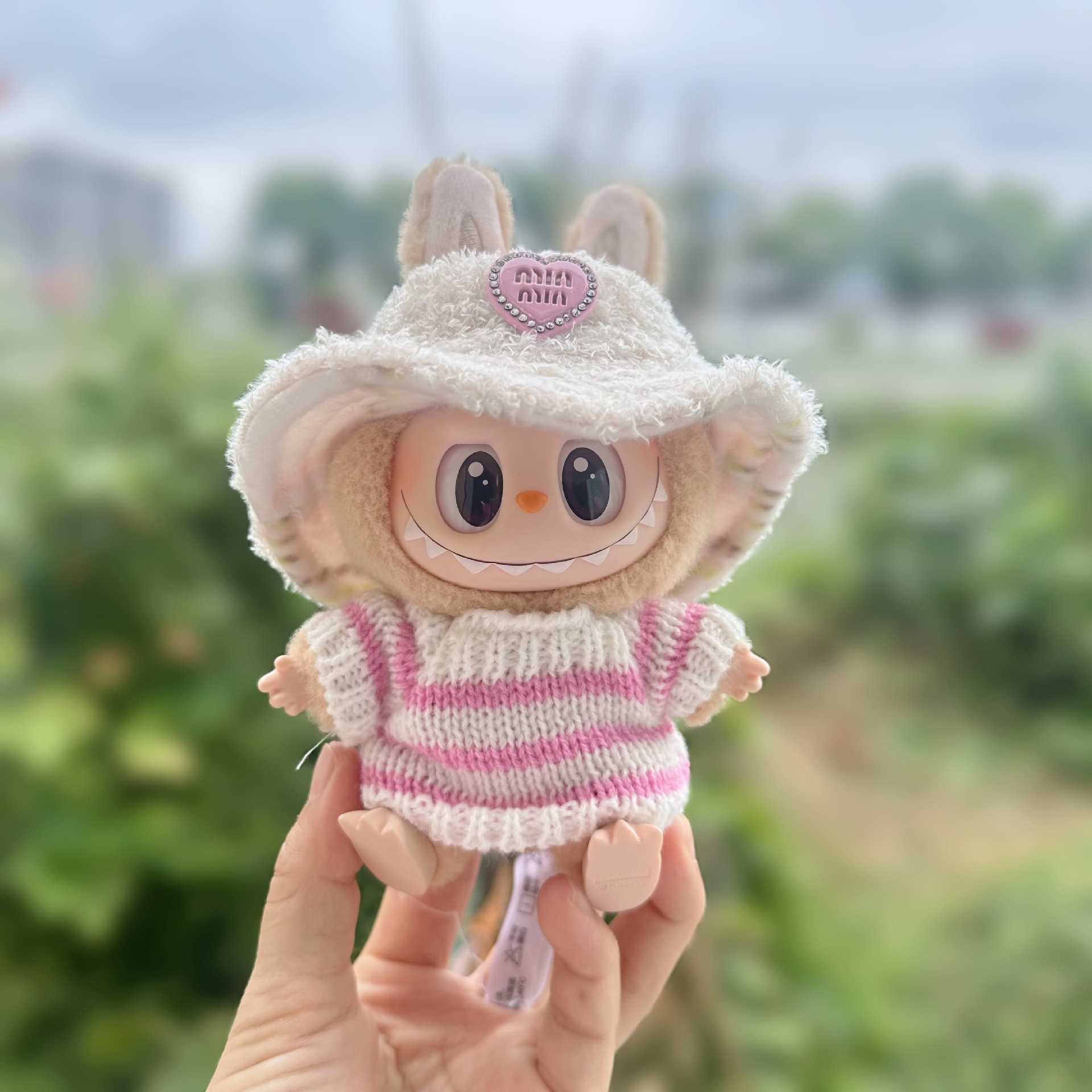 Doll Apparel Only clothes Second generation plush toy clothes for sitting parties childrens clothes fleece hats striped sweatersY250307UU4X