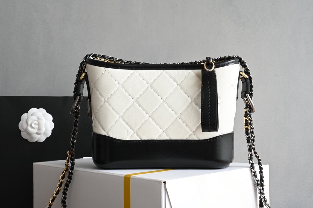 designer highquality moens leather outdoor crossbody shoulder fashionable leisure bag sports N211