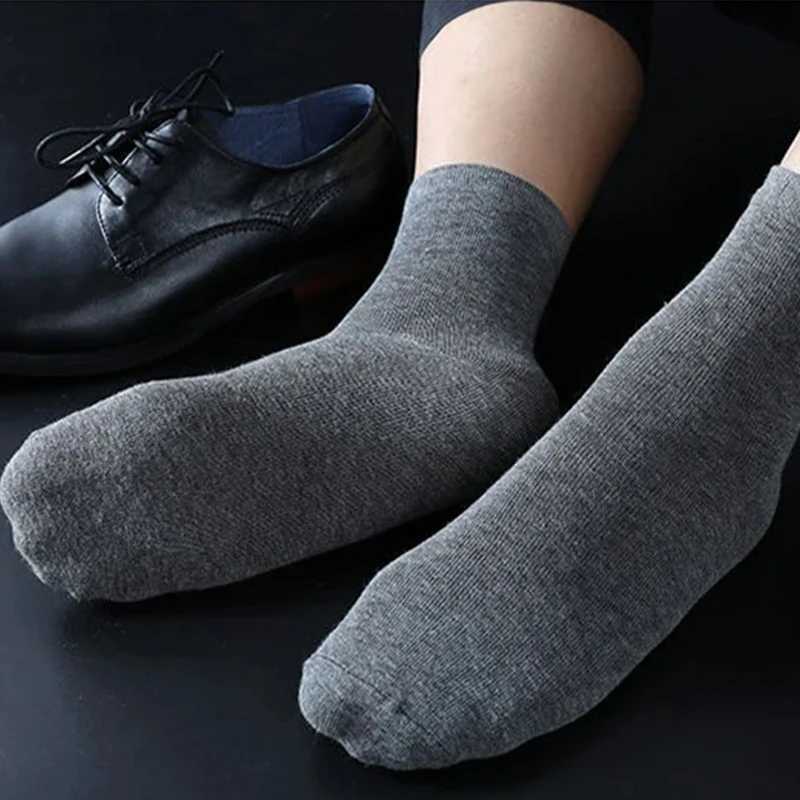 10/5 pairs of mens mid-calf autumn and winter new black business solid color cotton mens socksT250307
