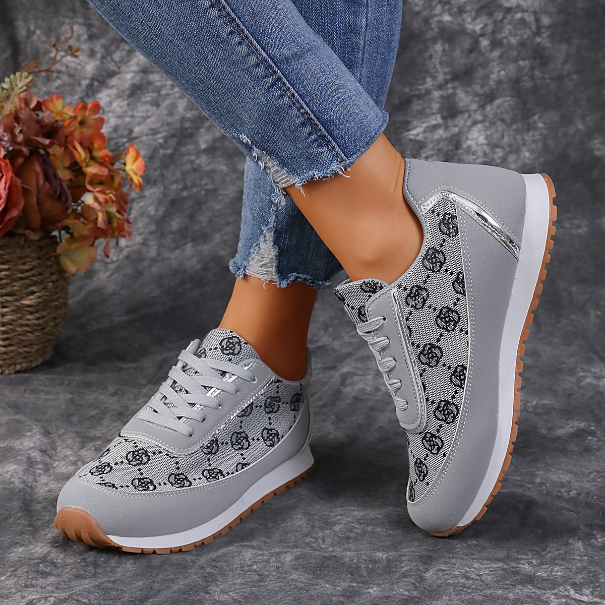 Free shipping designer Casual shoes for woman outdoor training womens Leisure sports single shoe flower shoes