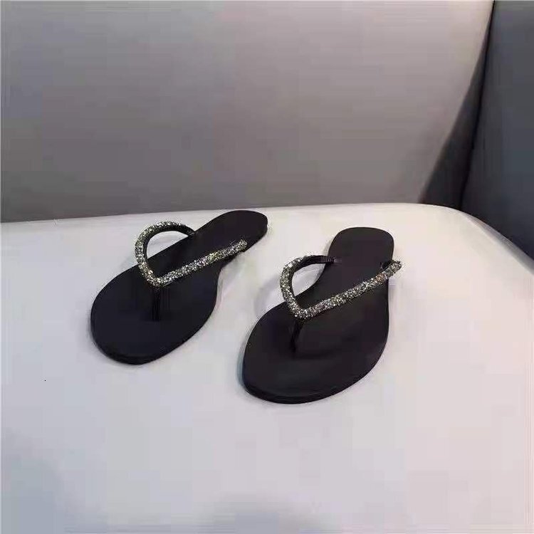 2025 Summer New Fashion Designer Women s Sandals Water Diamond Flip Flops Flat Toe High Quality Slippers Beach Sandals