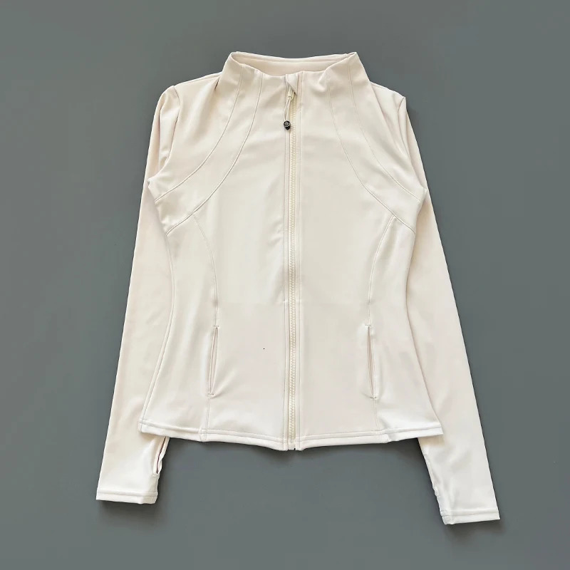 Sports and Fitness Quick Drying Zipper Jacket Womens Sports and Fitness Jacket Wearing Yoga Jacket with Thumbhole 250306