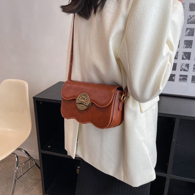 Brown Small Square Armpit Bag 2025 Spring And Summer New Item Niche Designer Women's Wallet Mini Crossbody Shoulder Bag Storage Bag