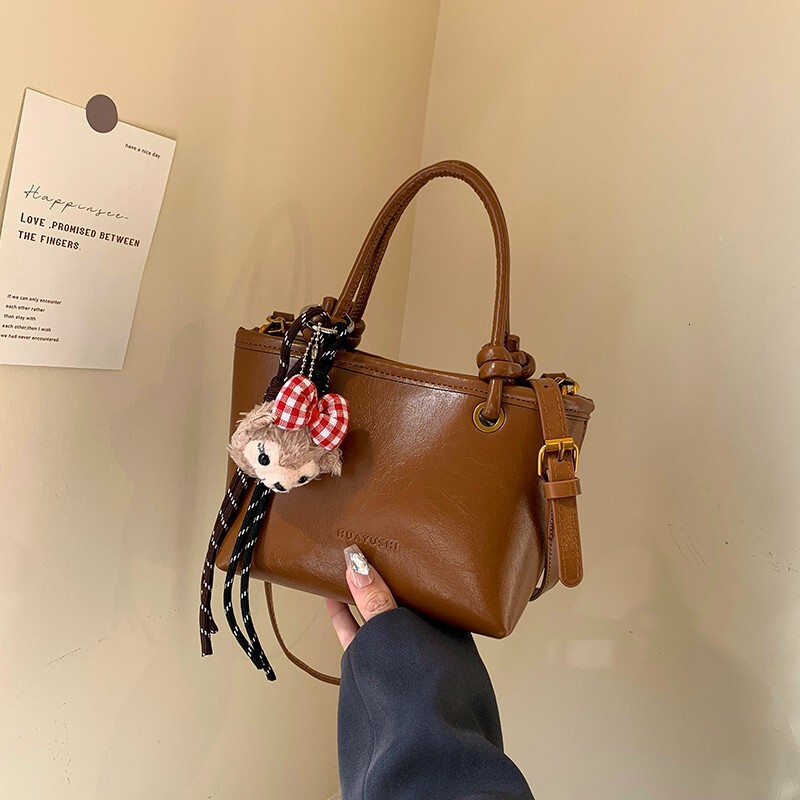 2025 New Oil Wax High Quality Leather Fashion Designer Trendy Women's Multi Functional Small Square Large Capacity Lightweight Handheld Bag Walle