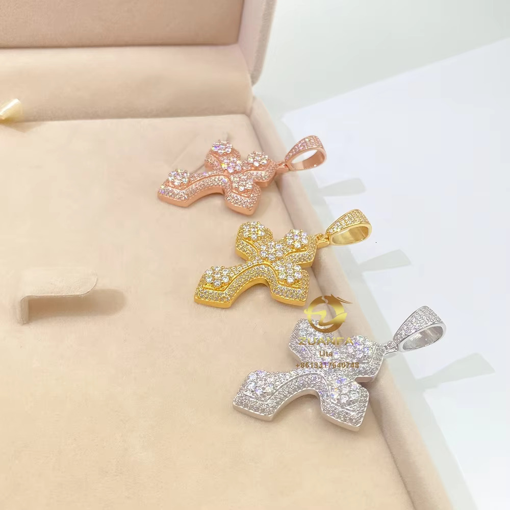 Hip Hop Necklace Jewelry Fully Iced Out Fashion 14k 18k Gold Plated 925 Moissanite Cross Pendant