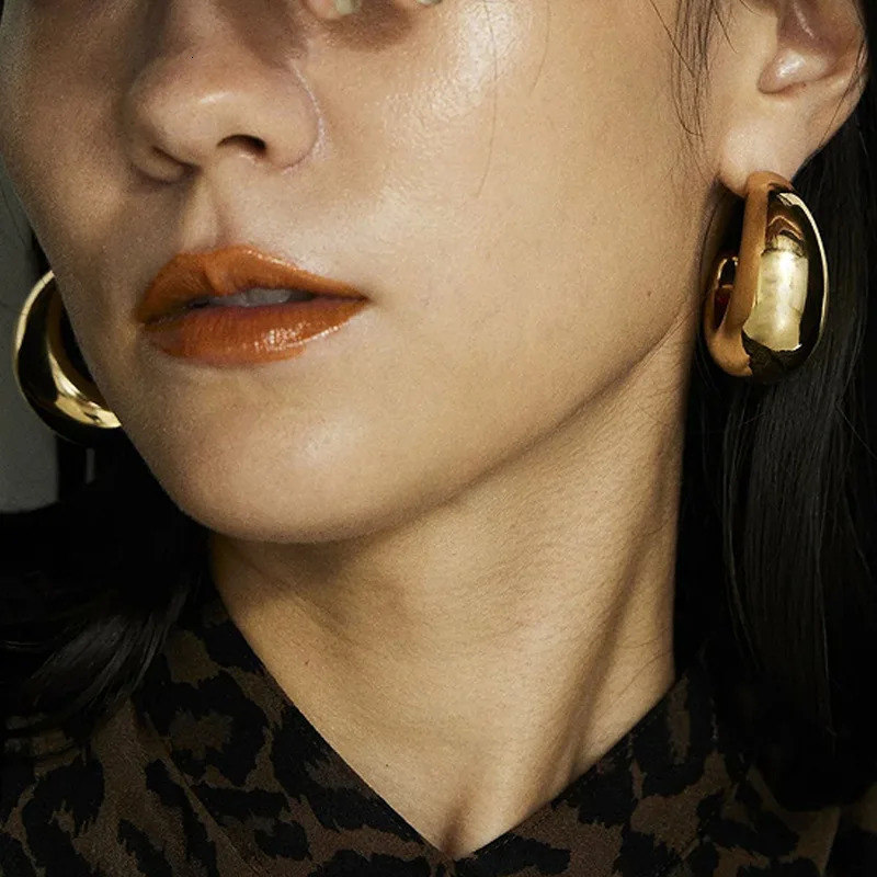 Titanium With 18K Gold Big Size CC Hoop Earrings Women Jewelry Punk Party T Show Gown Runway Korean Japan INS 250303