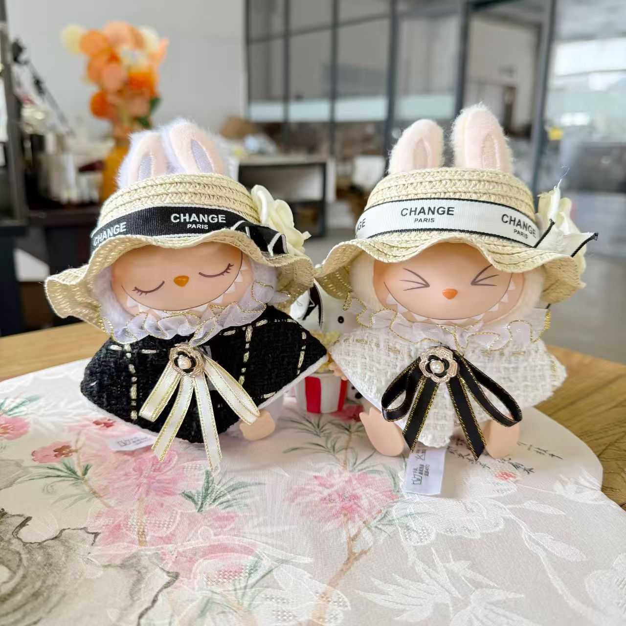 Doll Apparel Only clothes The first and second generations of La Bu dolls are wearing cloaks for noblewomen blind boxes straw hats camisoles and trend