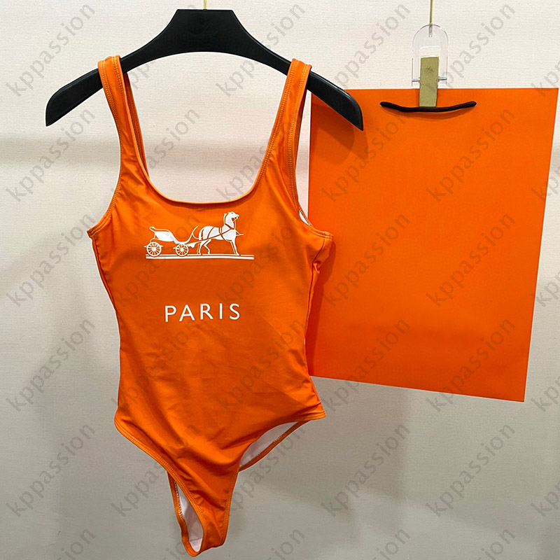 Designers en une seule pièce Suite de natation Summer Beach Swimsuits Women Bikini Set Sweetwwear Backless Multi Styles Multime de baignade Class