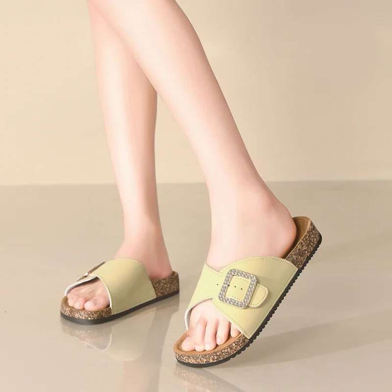 Women's Comfortable Beach Essential Sandals 2025 Designer Sandals Shipping New Flat Sandals Herringbone Drag With Cork Insole Exposed Toe Slipper