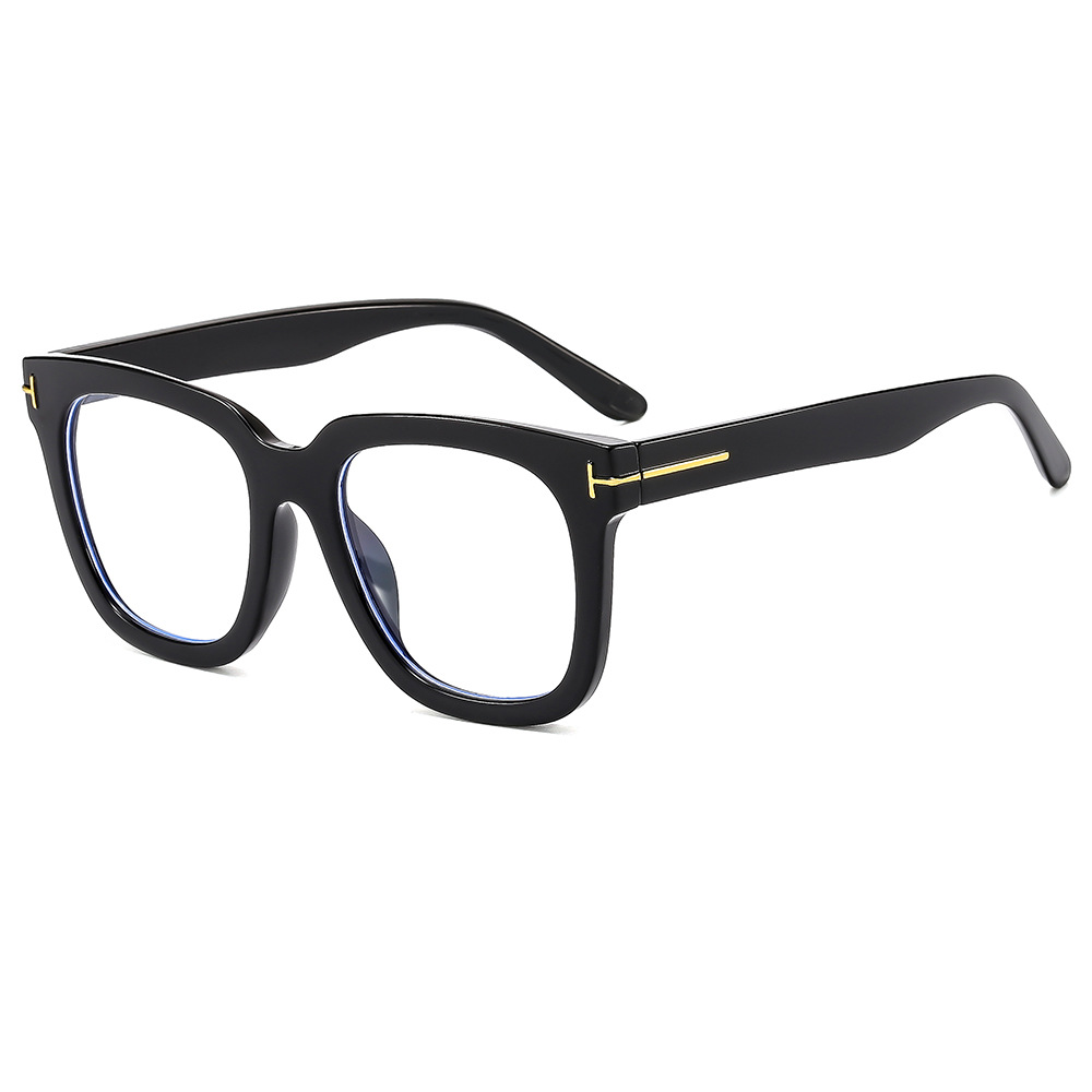 Classic Rectangle Sunglasses for Women and Men, Polarized Lens, UV 400 Protection with Case Z260306