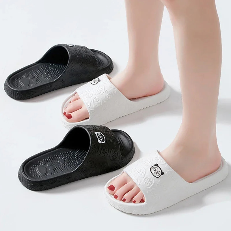 Eva Soft Sole y Platform Slipper 2024 Summer Thick Cloud Slides Beach Sandals Woman NonSlip Outdoor Flip Flops 250304