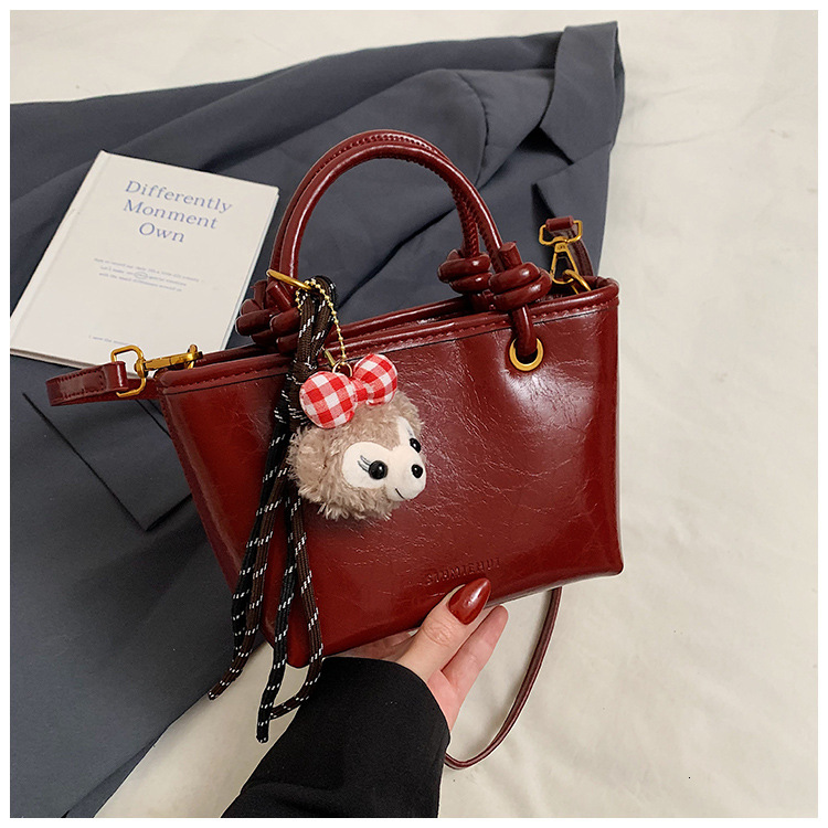 2025 Spring summer New High End Texture Shoulder Bag Designer Women s Fashion Simple Crossbody Bag Multi Functional Wallet Handbag Storage Bag