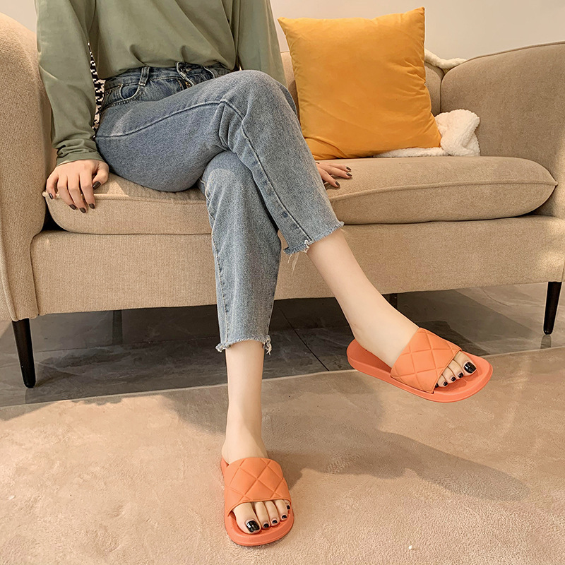 25 Spring summer Casual Items Solid Color Beach Indoor Slippers Fashion Designer Women s Shoes New Thai Soft Bottom Sandals Outdoor Casual Beach Shoes