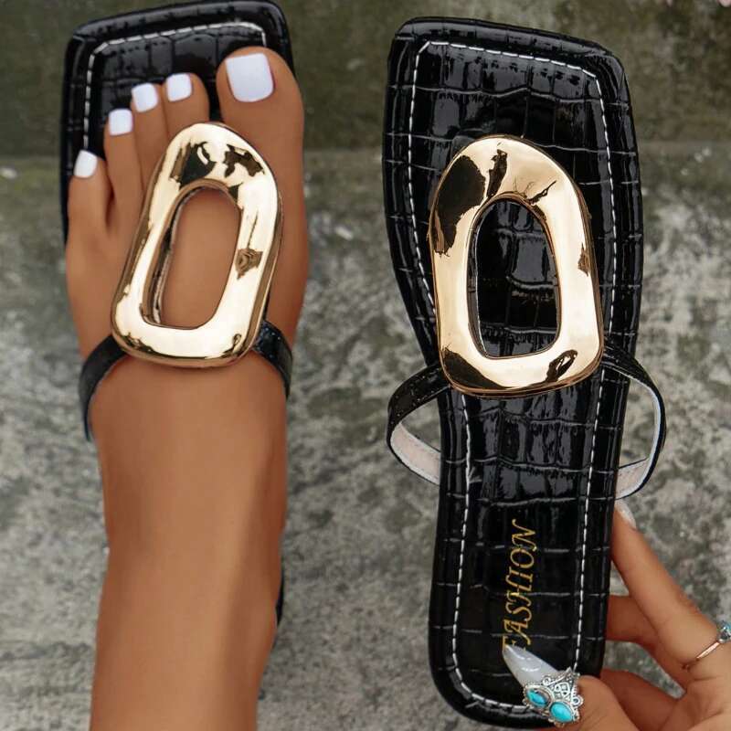 2025 Summer Women's Slippers Fashion Designer Non Slip Flip Cover Outdoor Beach Slippers Flat Sandals Free Shipping Casual Slippers Flip Flops