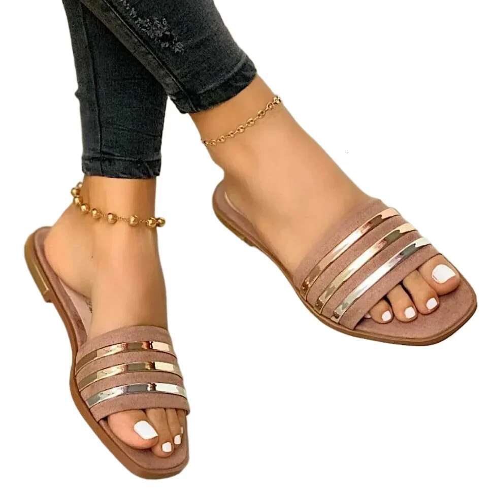 Free Shipping 2025 Summer Women's Slippers New Metal Striped Designer Sandals Summer Flat Shoes Fashion Designer Trendy Niche Sliding Slippers
